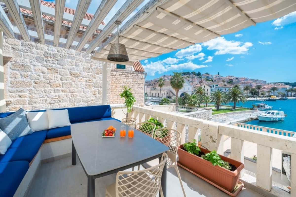 Terrace over the harbour at Riva Lavanda in Hvar Old Town
